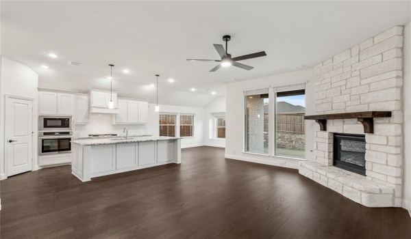 141 Verbena Ridge Drive, Fort Worth, TX 76131, 4 Habitaciones Habitaciones , ,3 BañosBaños,Residential,En Venta,141 Verbena Ridge Drive,20737273