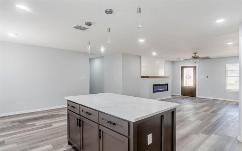 3719 Washington Trail, Granbury, TX 76048, 4 Bedrooms Bedrooms, ,2 BathroomsBathrooms,Residential,For Sale,3719 Washington Trail,20737327