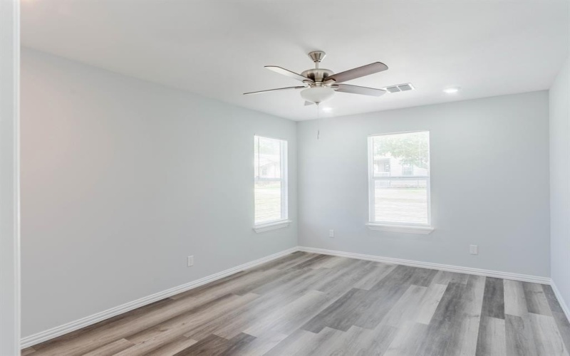 3719 Washington Trail, Granbury, TX 76048, 4 Bedrooms Bedrooms, ,2 BathroomsBathrooms,Residential,For Sale,3719 Washington Trail,20737327