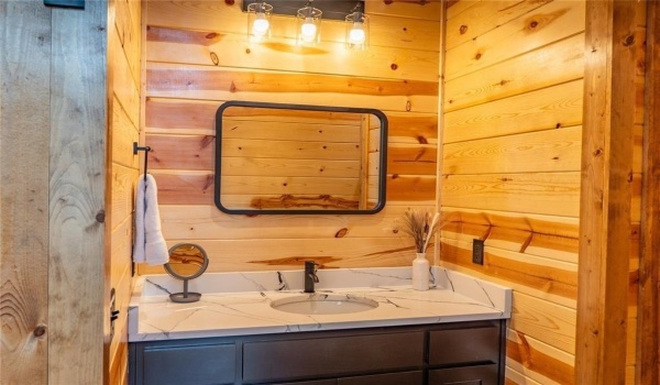 69 Bear Elm Trail, Broken Bow, OK 74728, 1 Bedroom Bedrooms, ,1 BathroomBathrooms,Residential,For Sale,69 Bear Elm Trail,20737633