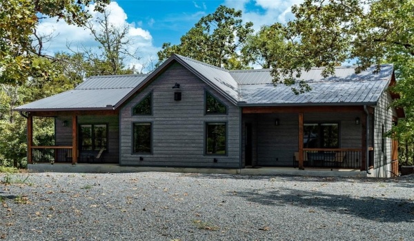 772 Hickory Post Road, Broken Bow, OK 74728, 2 Bedrooms Bedrooms, ,2 BathroomsBathrooms,Residential,For Sale,772 Hickory Post Road,20737724