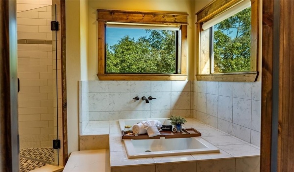 772 Hickory Post Road, Broken Bow, OK 74728, 2 Bedrooms Bedrooms, ,2 BathroomsBathrooms,Residential,For Sale,772 Hickory Post Road,20737724