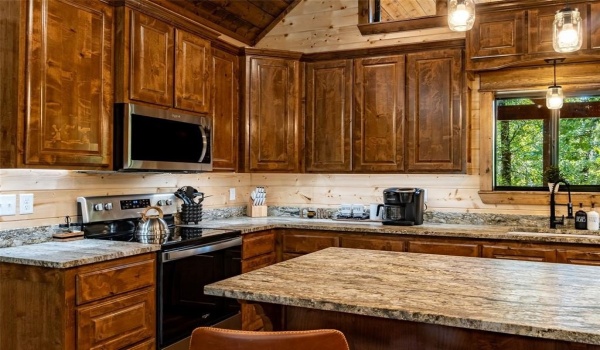 772 Hickory Post Road, Broken Bow, OK 74728, 2 Bedrooms Bedrooms, ,2 BathroomsBathrooms,Residential,For Sale,772 Hickory Post Road,20737724