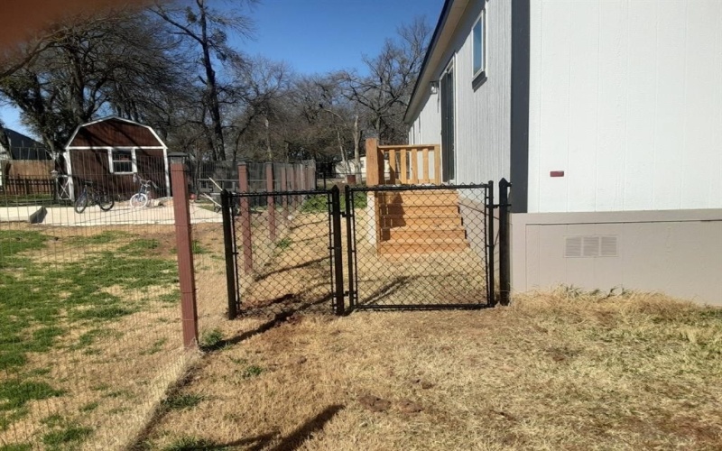 716 S Sky Court, Granbury, TX 76049, 3 Bedrooms Bedrooms, ,2 BathroomsBathrooms,Residential,For Sale,716 S Sky Court,20749079
