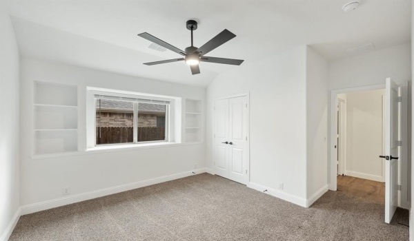 2700 Emerald Trace Drive, Denton, TX 76226, 4 Bedrooms Bedrooms, ,3 BathroomsBathrooms,Residential,For Sale,2700 Emerald Trace Drive,20749371