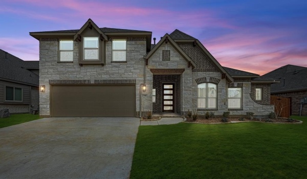 2700 Emerald Trace Drive, Denton, TX 76226, 4 Bedrooms Bedrooms, ,3 BathroomsBathrooms,Residential,For Sale,2700 Emerald Trace Drive,20749371