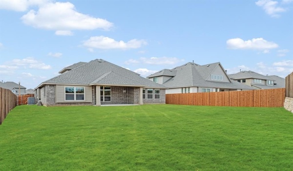 2700 Emerald Trace Drive, Denton, TX 76226, 4 Bedrooms Bedrooms, ,3 BathroomsBathrooms,Residential,For Sale,2700 Emerald Trace Drive,20749371