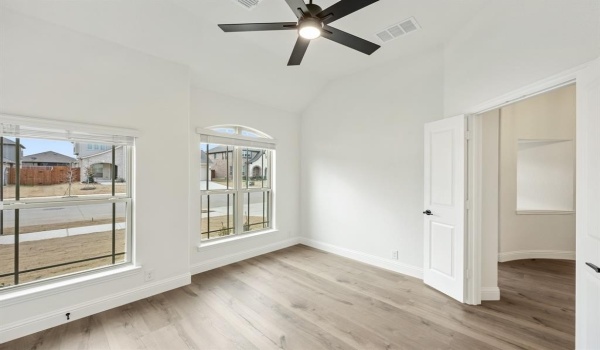 2700 Emerald Trace Drive, Denton, TX 76226, 4 Bedrooms Bedrooms, ,3 BathroomsBathrooms,Residential,For Sale,2700 Emerald Trace Drive,20749371