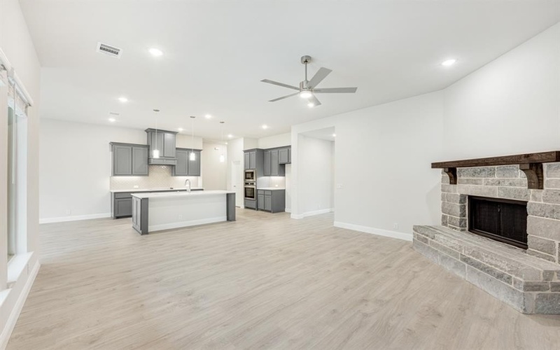 1013 Fairhaven Drive, Midlothian, TX 76065, 3 Habitaciones Habitaciones , ,2 BañosBaños,Residential,En Venta,1013 Fairhaven Drive,20749433