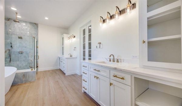 1802 S Hyde Park Avenue, Denison, TX 75020, 4 Bedrooms Bedrooms, ,2 BathroomsBathrooms,Residential,For Sale,1802 S Hyde Park Avenue,20749631