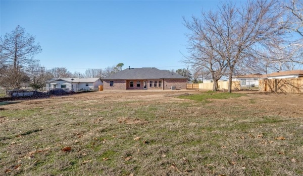 1802 S Hyde Park Avenue, Denison, TX 75020, 4 Bedrooms Bedrooms, ,2 BathroomsBathrooms,Residential,For Sale,1802 S Hyde Park Avenue,20749631