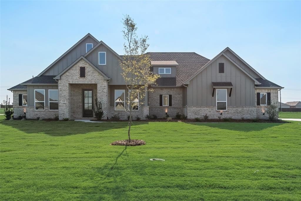 1129 Barrix Drive, Forney, TX 75126, 4 Bedrooms Bedrooms, ,3 BathroomsBathrooms,Residential,For Sale,1129 Barrix Drive,20749794
