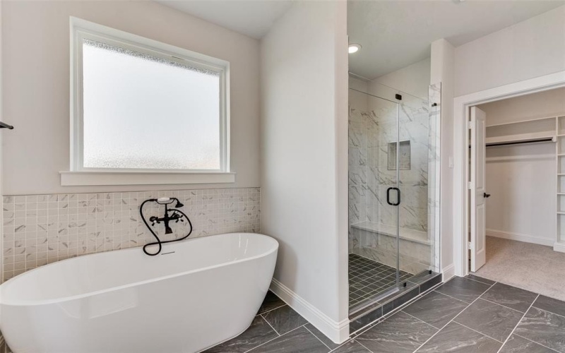 1129 Barrix Drive, Forney, TX 75126, 4 Bedrooms Bedrooms, ,3 BathroomsBathrooms,Residential,For Sale,1129 Barrix Drive,20749794