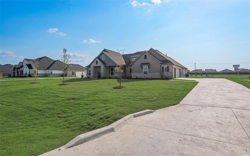 1129 Barrix Drive, Forney, TX 75126, 4 Bedrooms Bedrooms, ,3 BathroomsBathrooms,Residential,For Sale,1129 Barrix Drive,20749794