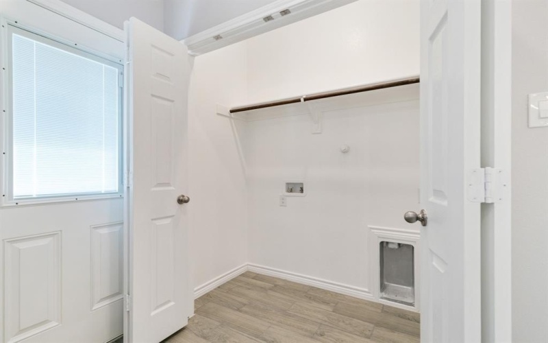 2070 Cool Mist Lane, Dallas, TX 75253, 3 Bedrooms Bedrooms, ,2 BathroomsBathrooms,Residential,For Sale,2070 Cool Mist Lane,20749950
