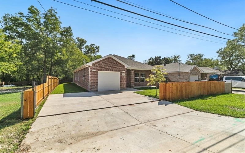 2070 Cool Mist Lane, Dallas, TX 75253, 3 Bedrooms Bedrooms, ,2 BathroomsBathrooms,Residential,For Sale,2070 Cool Mist Lane,20749950
