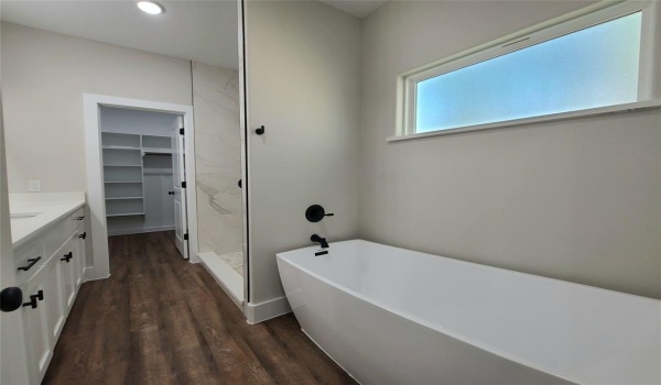 1710 W Parnell, Denison, TX 75020, 3 Bedrooms Bedrooms, ,2 BathroomsBathrooms,Residential,For Sale,1710 W Parnell,20749975