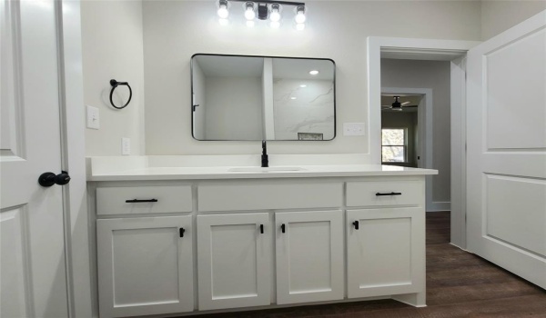 1710 W Parnell, Denison, TX 75020, 3 Bedrooms Bedrooms, ,2 BathroomsBathrooms,Residential,For Sale,1710 W Parnell,20749975