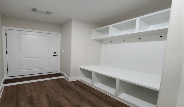 1710 W Parnell, Denison, TX 75020, 3 Bedrooms Bedrooms, ,2 BathroomsBathrooms,Residential,For Sale,1710 W Parnell,20749975