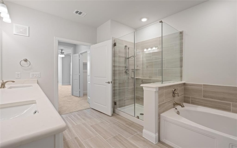 651 N Watters Road #4303, Allen, TX 75013, 2 Habitaciones Habitaciones , ,2 BañosBaños,Residential,En Venta,651 N Watters Road,20738752