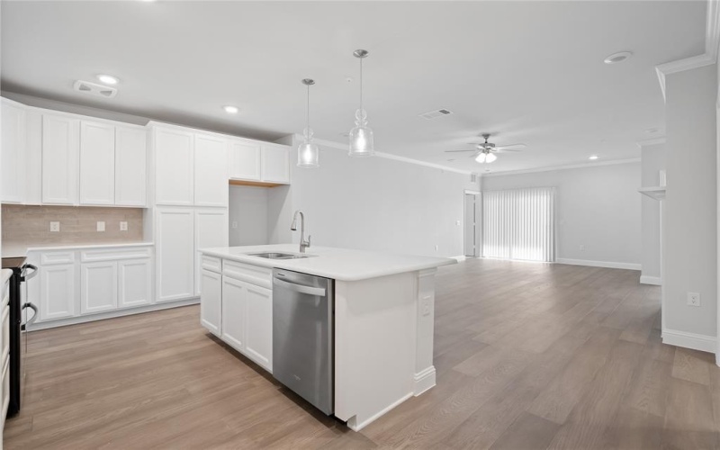 651 N Watters Road #4303, Allen, TX 75013, 2 Habitaciones Habitaciones , ,2 BañosBaños,Residential,En Venta,651 N Watters Road,20738752
