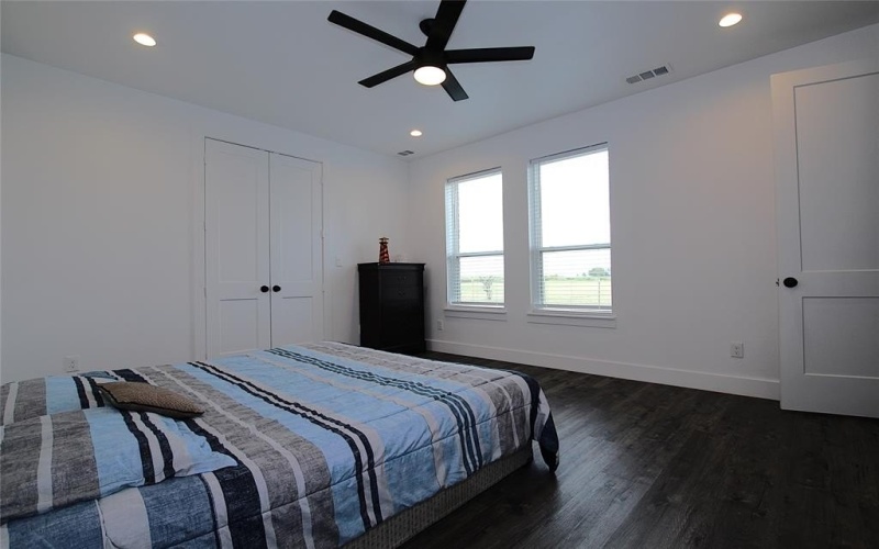 6800 FM 3383, Corsicana, TX 75110, 9 Bedrooms Bedrooms, ,7 BathroomsBathrooms,Residential,For Sale,6800 FM 3383,20738900