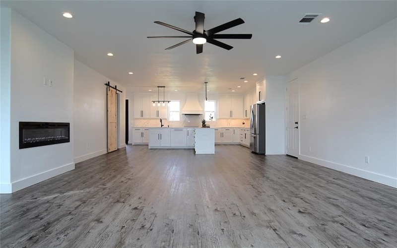 6800 FM 3383, Corsicana, TX 75110, 9 Bedrooms Bedrooms, ,7 BathroomsBathrooms,Residential,For Sale,6800 FM 3383,20738900
