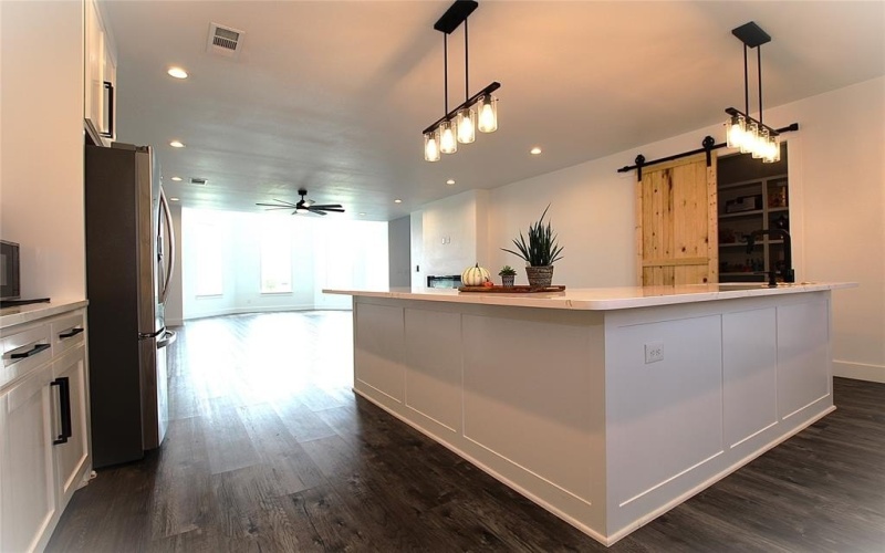 6800 FM 3383, Corsicana, TX 75110, 9 Bedrooms Bedrooms, ,7 BathroomsBathrooms,Residential,For Sale,6800 FM 3383,20738900