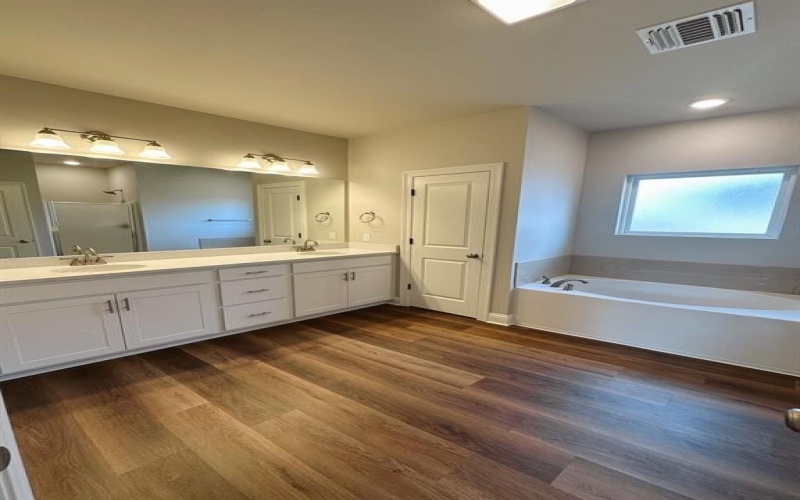 5785 Bunker Way, Blanchard, LA 71107, 3 Bedrooms Bedrooms, ,2 BathroomsBathrooms,Residential,For Sale,5785 Bunker Way,20739455