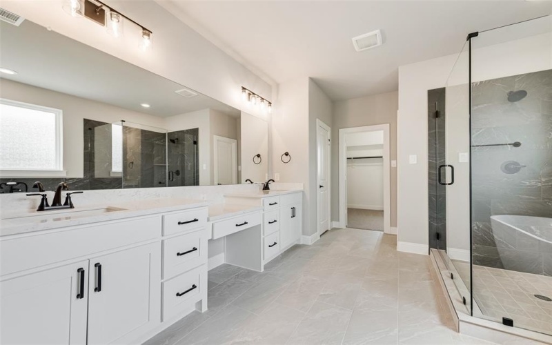 1125 Barrix Drive, Forney, TX 75126, 4 Bedrooms Bedrooms, ,3 BathroomsBathrooms,Residential,For Sale,1125 Barrix Drive,20739983