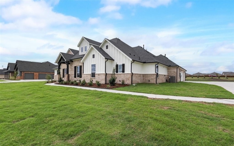 1125 Barrix Drive, Forney, TX 75126, 4 Bedrooms Bedrooms, ,3 BathroomsBathrooms,Residential,For Sale,1125 Barrix Drive,20739983