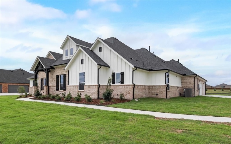 1125 Barrix Drive, Forney, TX 75126, 4 Bedrooms Bedrooms, ,3 BathroomsBathrooms,Residential,For Sale,1125 Barrix Drive,20739983