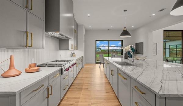 310 Shady Oaks Drive, Southlake, TX 76092, 6 Bedrooms Bedrooms, ,9 BathroomsBathrooms,Residential,For Sale,310 Shady Oaks Drive,20740283