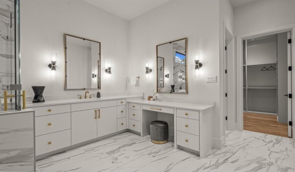 310 Shady Oaks Drive, Southlake, TX 76092, 6 Bedrooms Bedrooms, ,9 BathroomsBathrooms,Residential,For Sale,310 Shady Oaks Drive,20740283