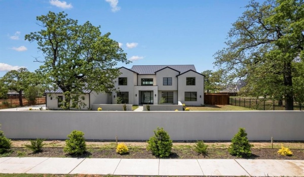 310 Shady Oaks Drive, Southlake, TX 76092, 6 Bedrooms Bedrooms, ,9 BathroomsBathrooms,Residential,For Sale,310 Shady Oaks Drive,20740283