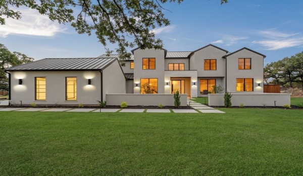 310 Shady Oaks Drive, Southlake, TX 76092, 6 Bedrooms Bedrooms, ,9 BathroomsBathrooms,Residential,For Sale,310 Shady Oaks Drive,20740283