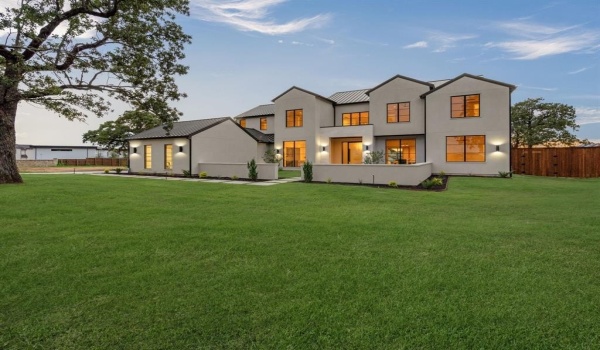 310 Shady Oaks Drive, Southlake, TX 76092, 6 Bedrooms Bedrooms, ,9 BathroomsBathrooms,Residential,For Sale,310 Shady Oaks Drive,20740283