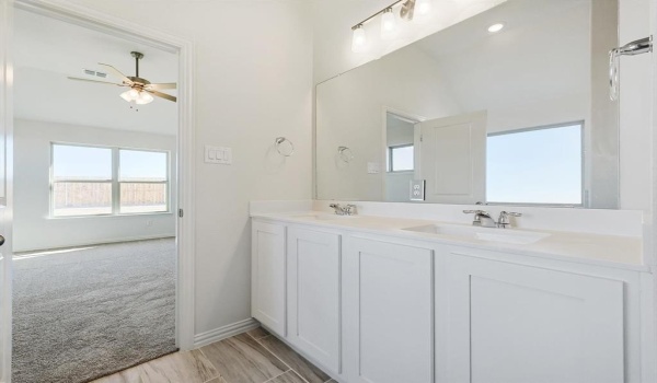 2511 Ridgecrest Lane, Sherman, TX 75092, 3 Bedrooms Bedrooms, ,2 BathroomsBathrooms,Residential,For Sale,2511 Ridgecrest Lane,20740490