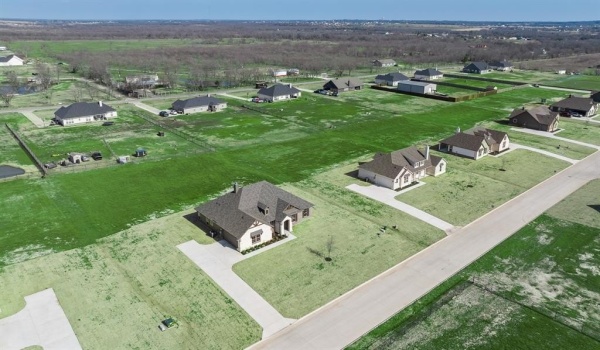 2609 Witness Tree Road, Oak Ridge, TX 75161, 4 Habitaciones Habitaciones , ,2 BañosBaños,Residential,En Venta,2609 Witness Tree Road,20740511
