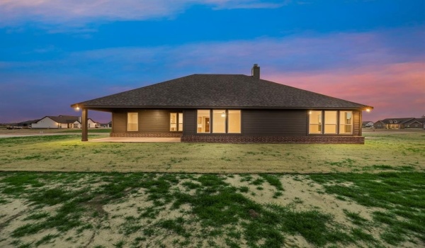 2609 Witness Tree Road, Oak Ridge, TX 75161, 4 Habitaciones Habitaciones , ,2 BañosBaños,Residential,En Venta,2609 Witness Tree Road,20740511