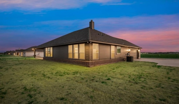 2609 Witness Tree Road, Oak Ridge, TX 75161, 4 Habitaciones Habitaciones , ,2 BañosBaños,Residential,En Venta,2609 Witness Tree Road,20740511