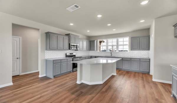 2615 Witness Tree Road, Oak Ridge, TX 75161, 3 Habitaciones Habitaciones , ,2 BañosBaños,Residential,En Venta,2615 Witness Tree Road,20740538