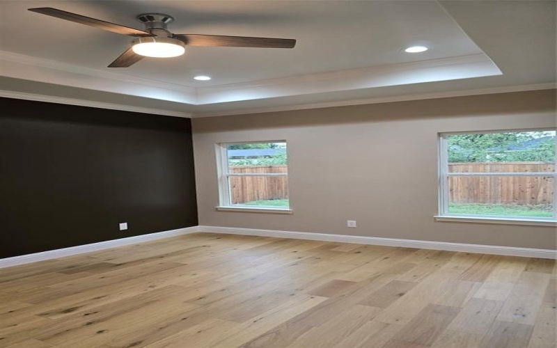 1008 S Preston Street, Ennis, TX 75119, 3 Bedrooms Bedrooms, ,2 BathroomsBathrooms,Residential,For Sale,1008 S Preston Street,20740599