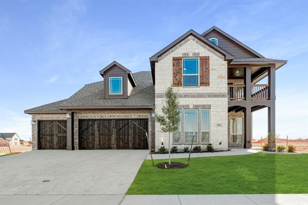 916 Lasalle Drive, Red Oak, TX 75154, 4 Bedrooms Bedrooms, ,3 BathroomsBathrooms,Residential,For Sale,916 Lasalle Drive,20740654