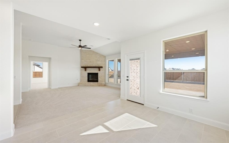 916 Lasalle Drive, Red Oak, TX 75154, 4 Bedrooms Bedrooms, ,3 BathroomsBathrooms,Residential,For Sale,916 Lasalle Drive,20740654