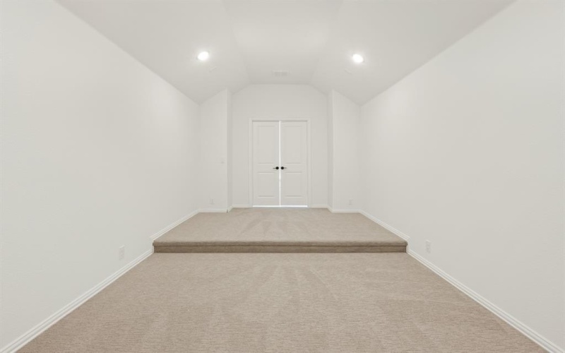 916 Lasalle Drive, Red Oak, TX 75154, 4 Bedrooms Bedrooms, ,3 BathroomsBathrooms,Residential,For Sale,916 Lasalle Drive,20740654