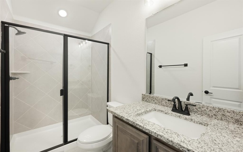 916 Lasalle Drive, Red Oak, TX 75154, 4 Bedrooms Bedrooms, ,3 BathroomsBathrooms,Residential,For Sale,916 Lasalle Drive,20740654
