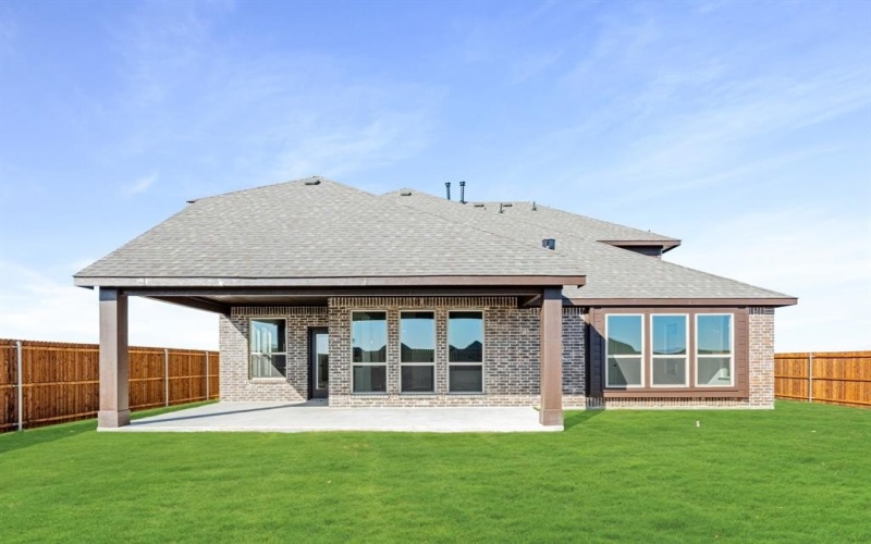 916 Lasalle Drive, Red Oak, TX 75154, 4 Bedrooms Bedrooms, ,3 BathroomsBathrooms,Residential,For Sale,916 Lasalle Drive,20740654