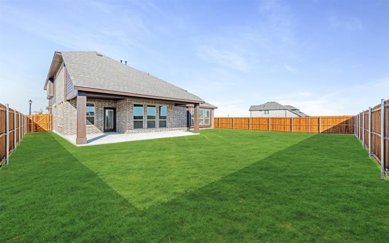 916 Lasalle Drive, Red Oak, TX 75154, 4 Bedrooms Bedrooms, ,3 BathroomsBathrooms,Residential,For Sale,916 Lasalle Drive,20740654