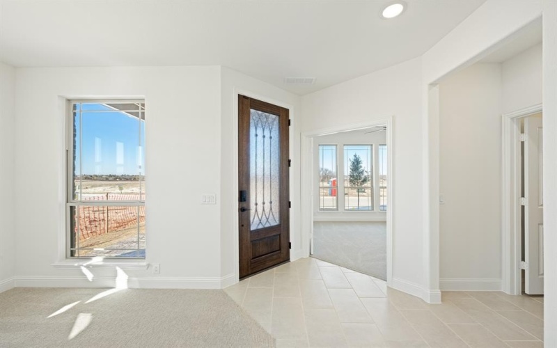 916 Lasalle Drive, Red Oak, TX 75154, 4 Bedrooms Bedrooms, ,3 BathroomsBathrooms,Residential,For Sale,916 Lasalle Drive,20740654